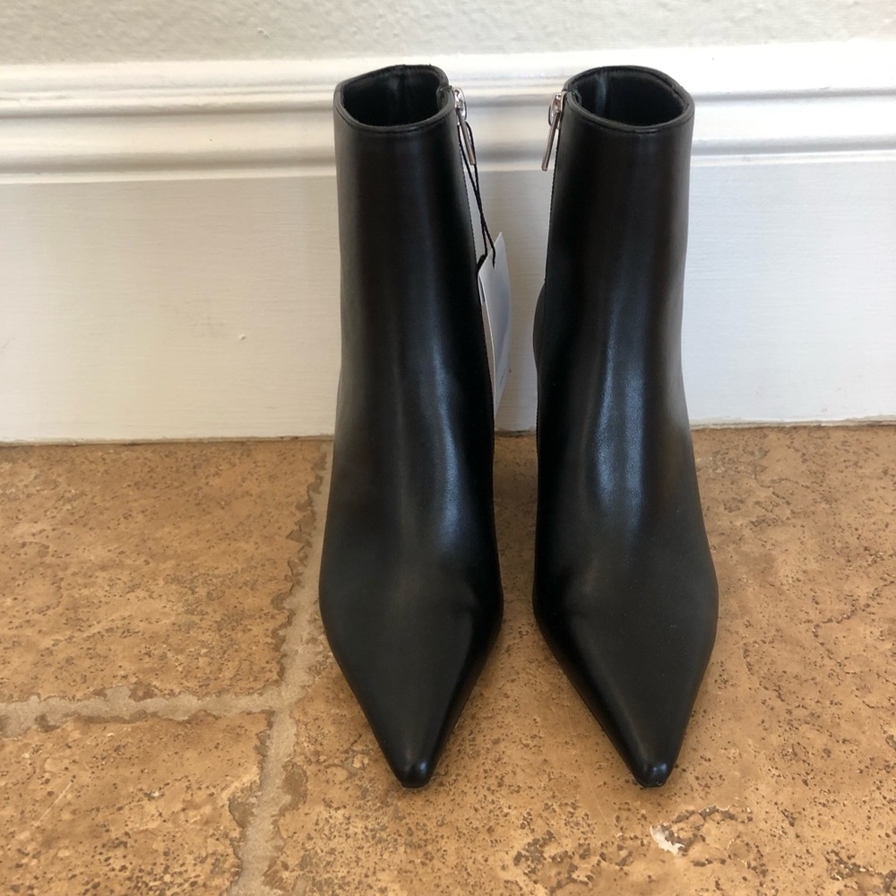 MANGO - NWT COBO BLOCK HEEL BOOTIE + EU 37/US 6.5/BLACK